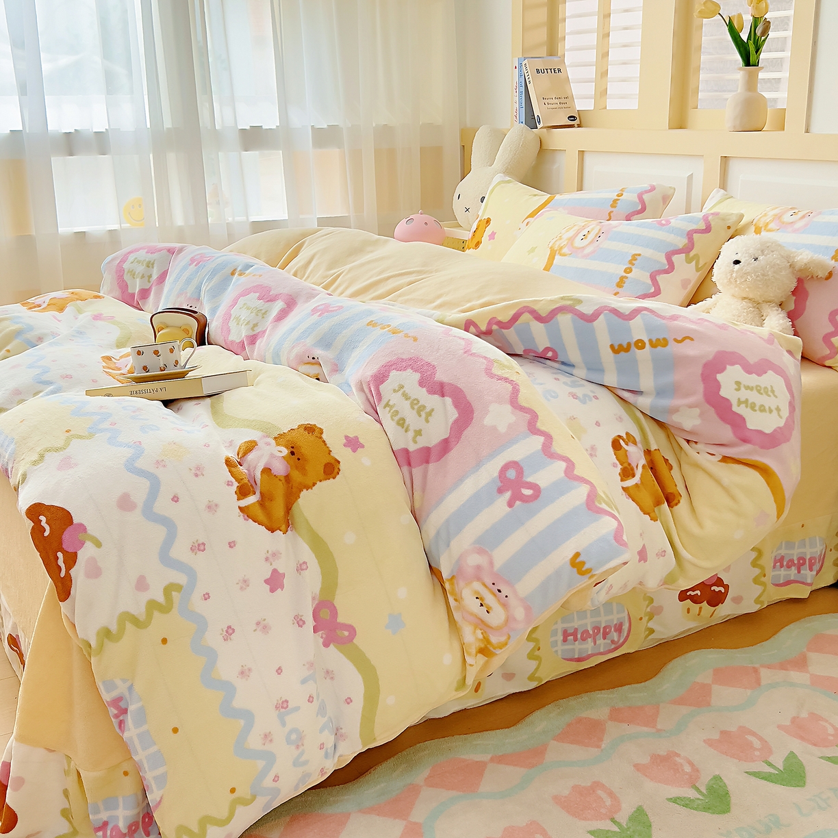 91家纺网 家纺一手货源 找家纺 找底底家纺 2025新款牛奶绒四件套（日发50套优惠8元一套） 甜熊波点梦