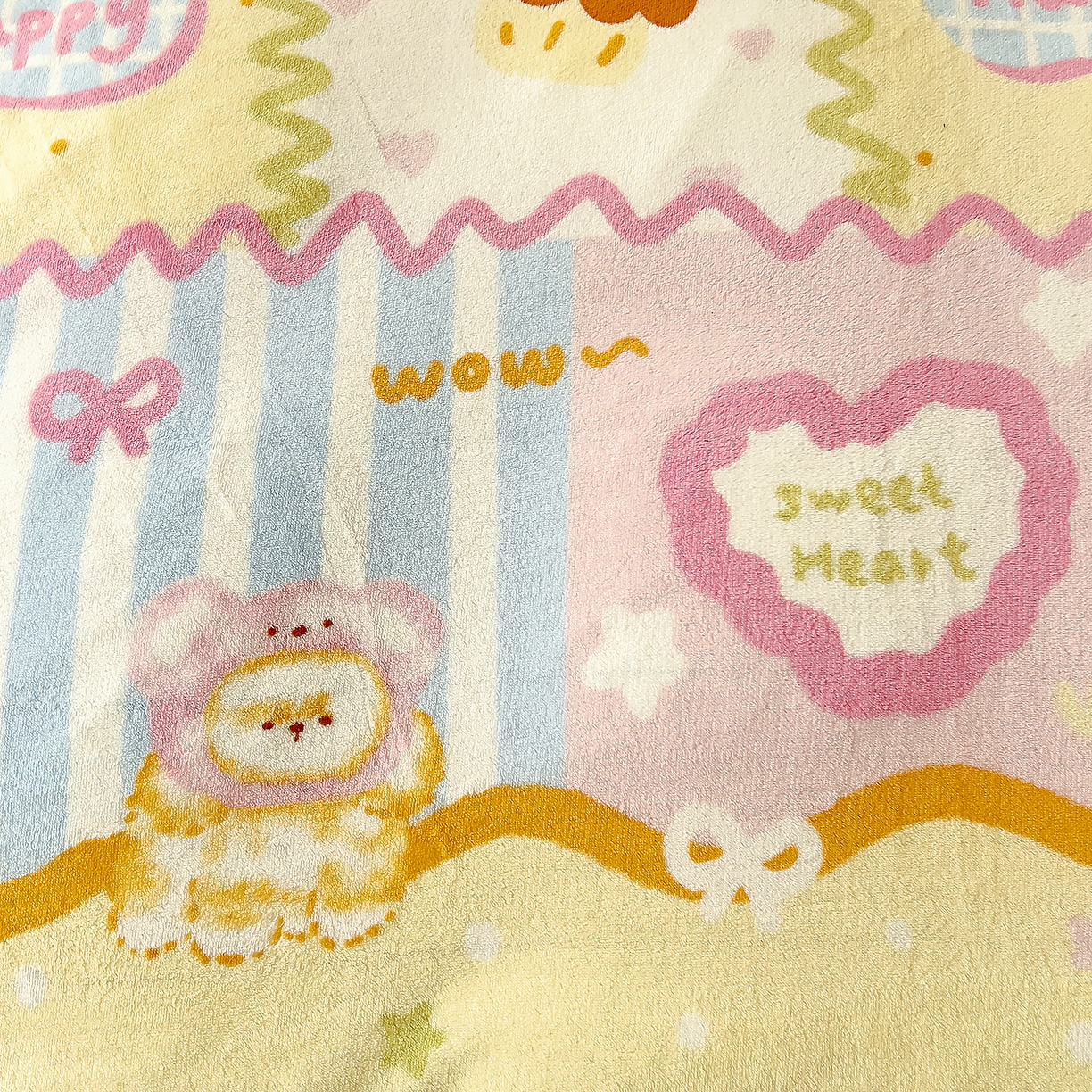 91家纺网 家纺一手货源 找家纺 找底底家纺 2025新款牛奶绒四件套（日发50套优惠8元一套） 甜熊波点梦