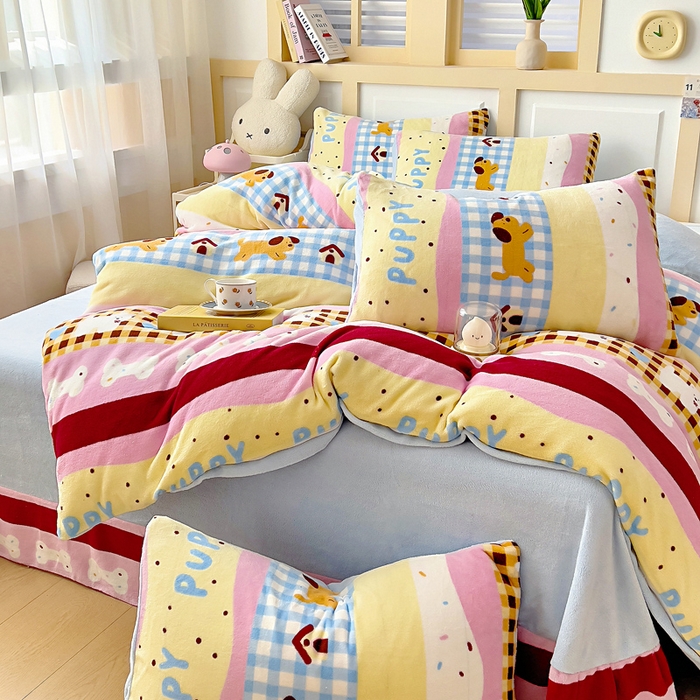 91家纺网 家纺一手货源 找家纺 找底底家纺 2025新款牛奶绒四件套（日发50套优惠8元一套） 小狗巴士