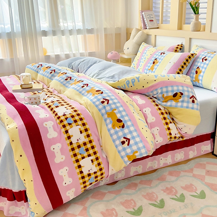 91家纺网 家纺一手货源 找家纺 找底底家纺 2025新款牛奶绒四件套（日发50套优惠8元一套） 小狗巴士