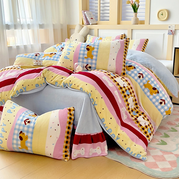 91家纺网 家纺一手货源 找家纺 找底底家纺 2025新款牛奶绒四件套（日发50套优惠8元一套） 小狗巴士