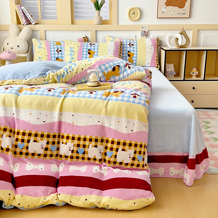 91家纺网 家纺一手货源 找家纺 找底底家纺 2025新款牛奶绒四件套（日发50套优惠8元一套） 小狗巴士