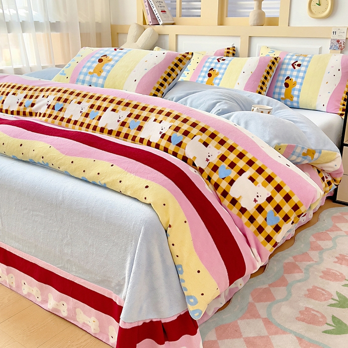 91家纺网 家纺一手货源 找家纺 找底底家纺 2025新款牛奶绒四件套（日发50套优惠8元一套） 小狗巴士