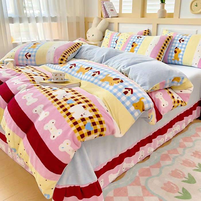 91家纺网 家纺一手货源 找家纺 找底底家纺 2025新款牛奶绒四件套（日发50套优惠8元一套） 小狗巴士