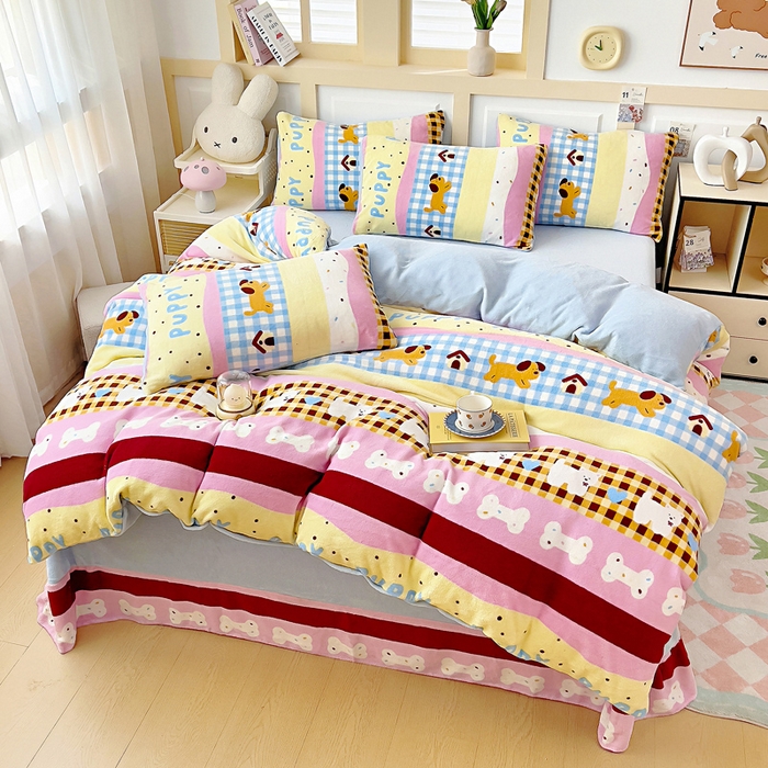 91家纺网 家纺一手货源 找家纺 找底底家纺 2025新款牛奶绒四件套（日发50套优惠8元一套） 小狗巴士