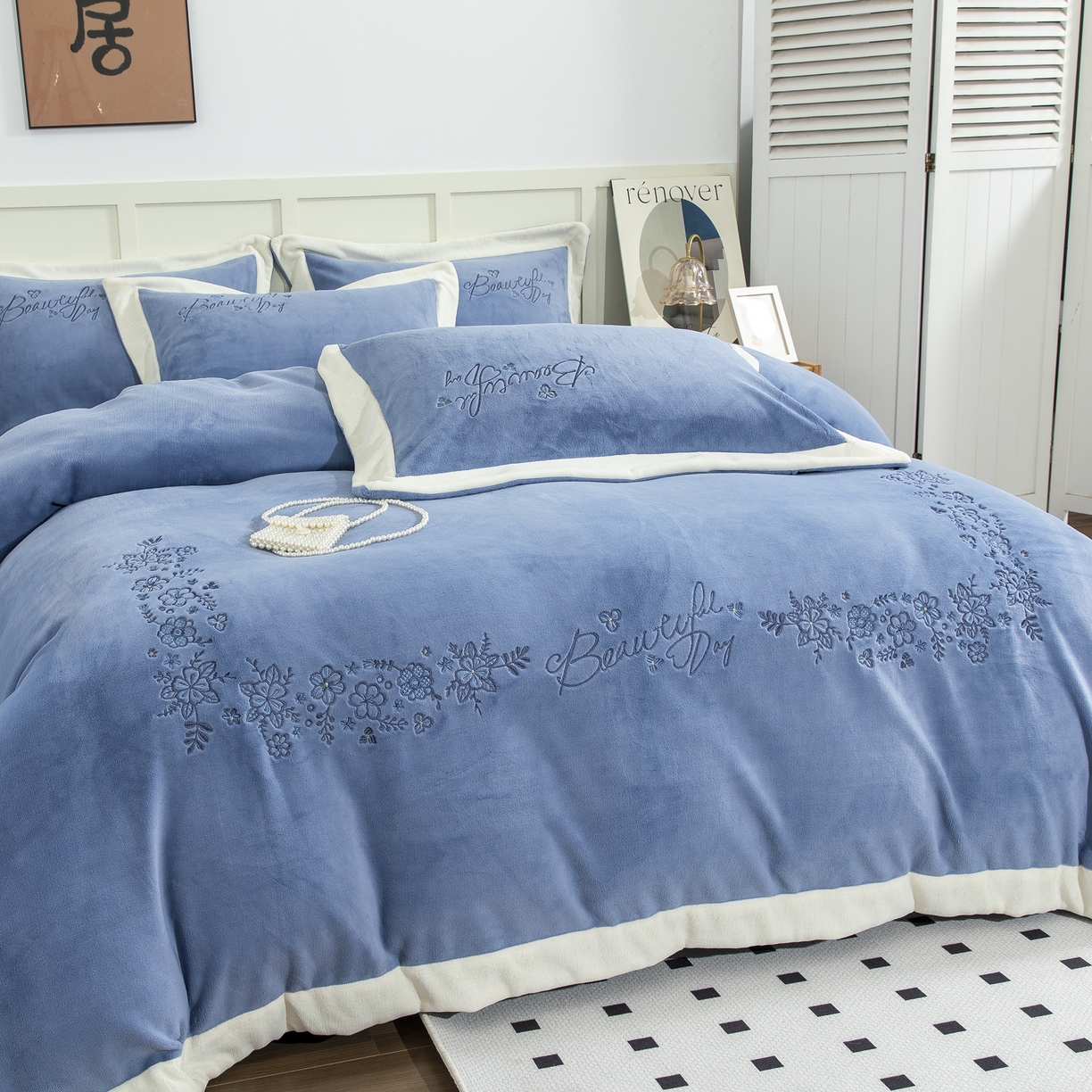 91家纺网 家纺一手货源 找家纺 贝尔 2025新款青黛-纯色高克重全消光蚕丝绒（赠送拎袋）拼角刺绣四件套 兰色