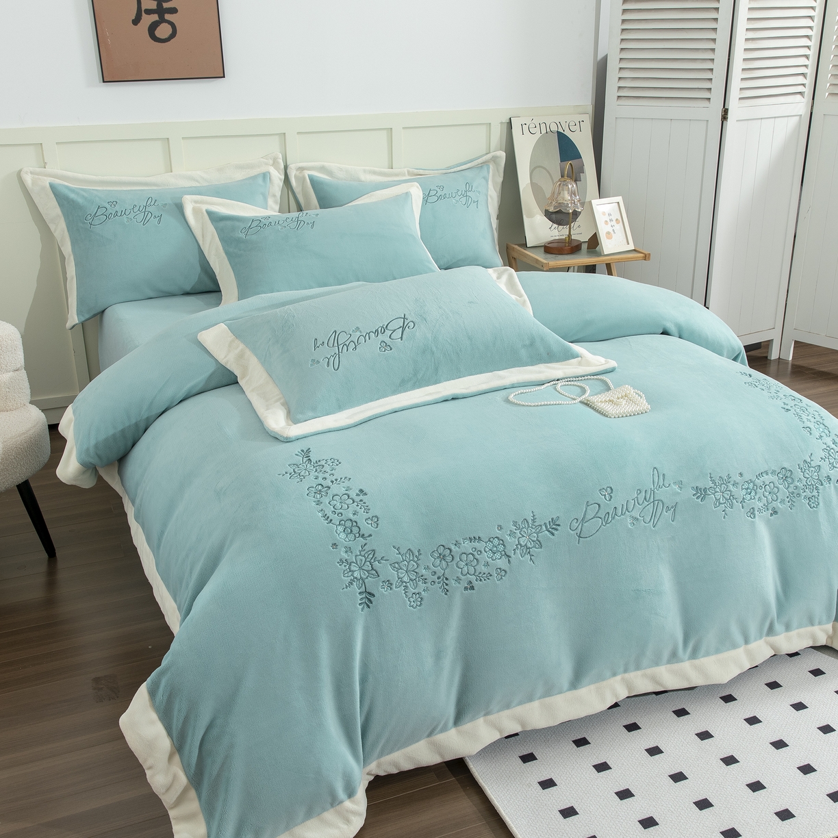 91家纺网 家纺一手货源 找家纺 贝尔 2025新款青黛-纯色高克重全消光蚕丝绒（赠送拎袋）拼角刺绣四件套 浅绿