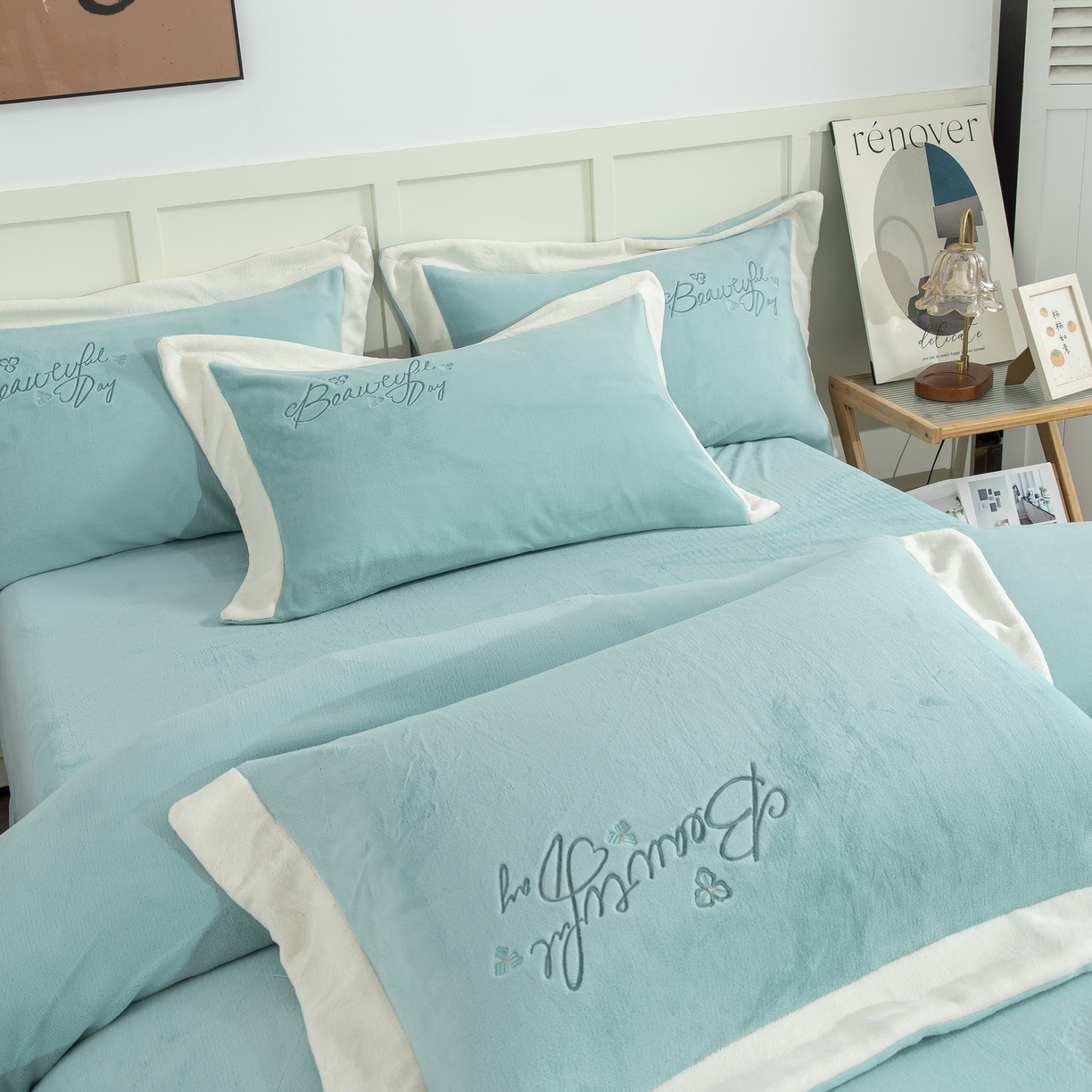 91家纺网 家纺一手货源 找家纺 贝尔 2025新款青黛-纯色高克重全消光蚕丝绒（赠送拎袋）拼角刺绣四件套 浅绿