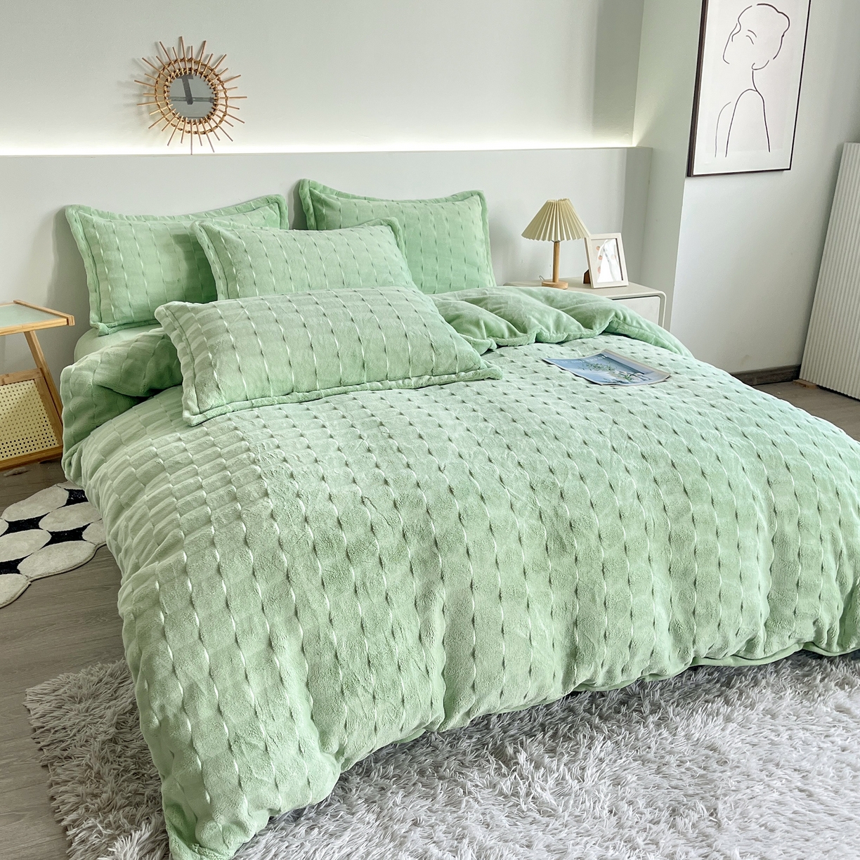 91家纺网 家纺一手货源 找家纺  2025新款全消光皮草绒纯色高克重四件套（赠送拎袋）——方格 抹茶绿