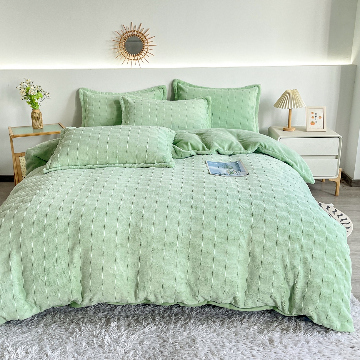 91家纺网 家纺一手货源 找家纺  2025新款全消光皮草绒纯色高克重四件套（赠送拎袋）——方格 抹茶绿