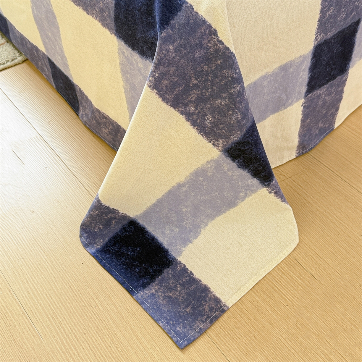 91家纺网 家纺一手货源 找家纺 名兮家居 2025秋冬新款100%全棉纯棉磨毛单床单 床单单件 大蓝格