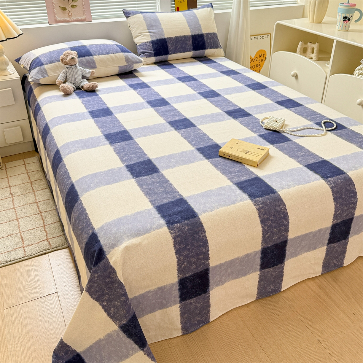 91家纺网 家纺一手货源 找家纺 名兮家居 2025秋冬新款100%全棉纯棉磨毛单床单 床单单件 大蓝格