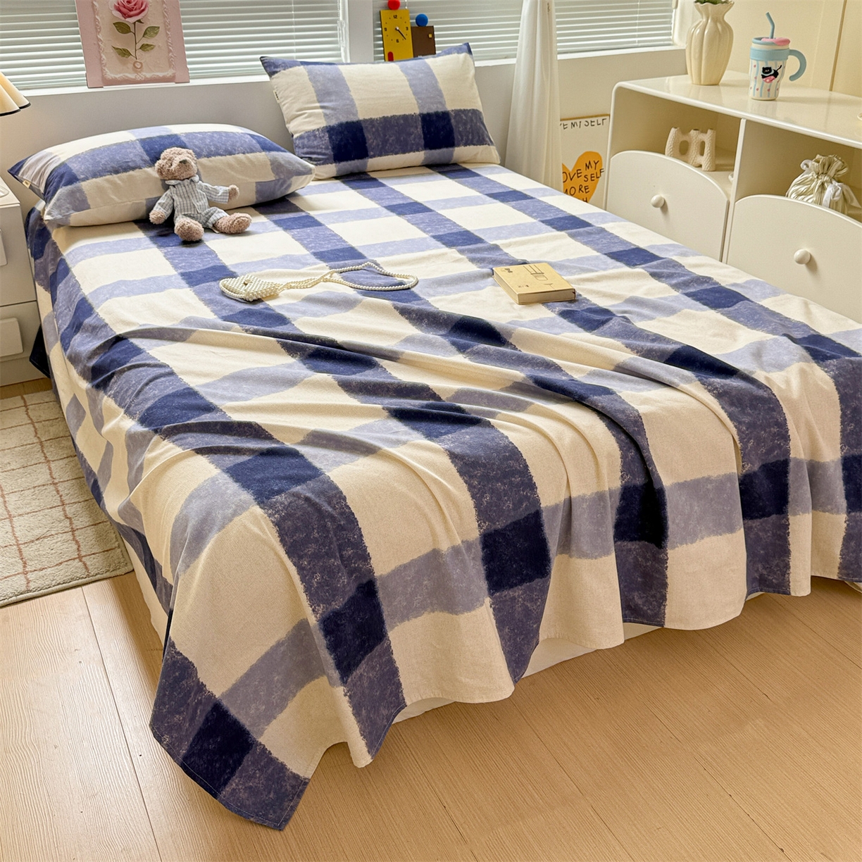 91家纺网 家纺一手货源 找家纺 名兮家居 2025秋冬新款100%全棉纯棉磨毛单床单 床单单件 大蓝格