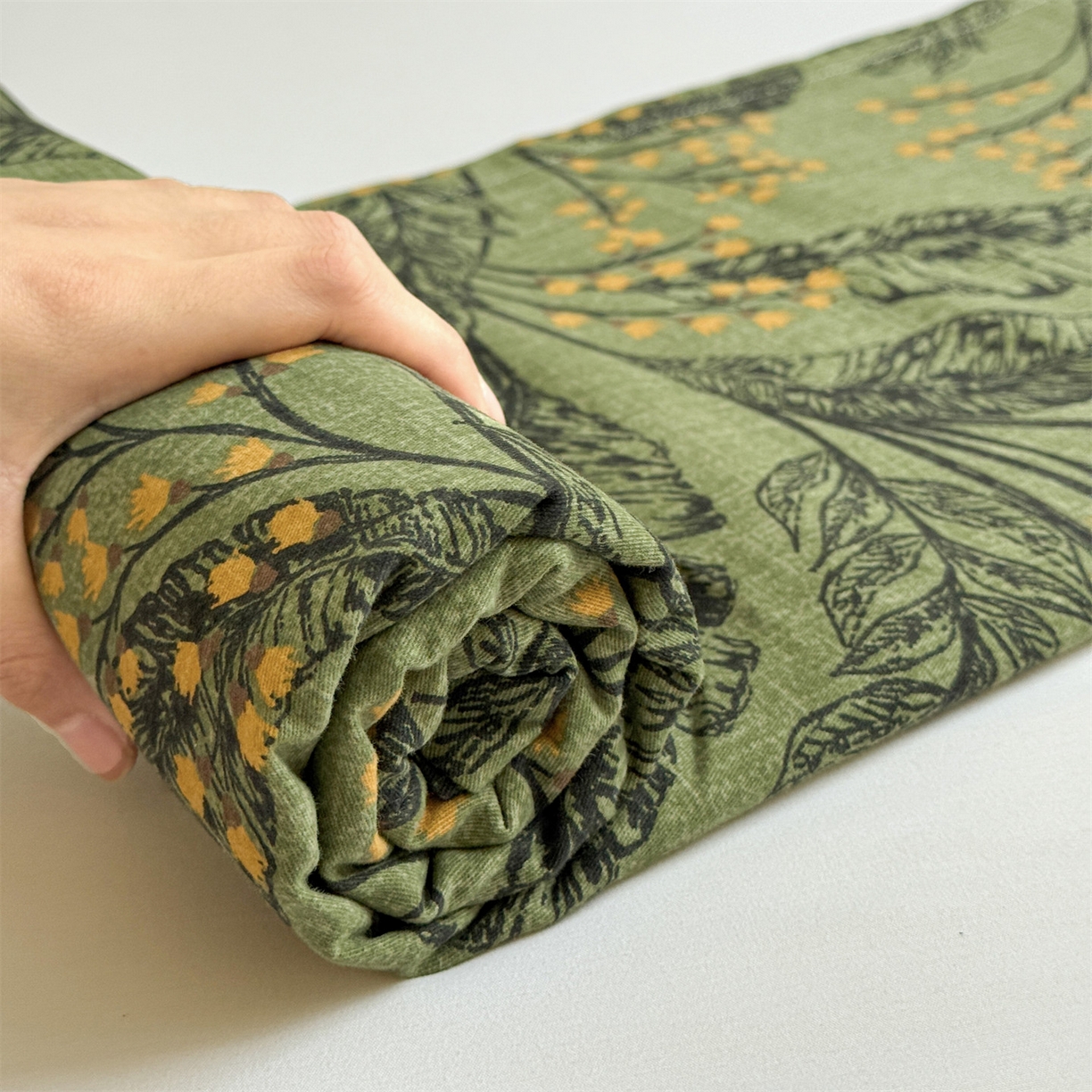 91家纺网 家纺一手货源 找家纺 名兮家居 2025秋冬新款100%全棉纯棉磨毛单床单 床单单件 繁叶流金-绿