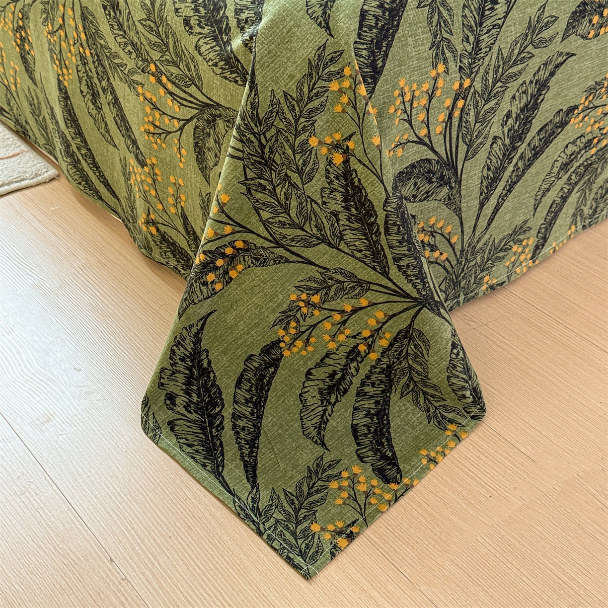 91家纺网 家纺一手货源 找家纺 名兮家居 2025秋冬新款100%全棉纯棉磨毛单床单 床单单件 繁叶流金-绿