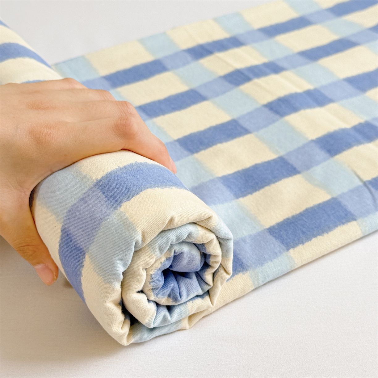 91家纺网 家纺一手货源 找家纺 名兮家居 2025秋冬新款100%全棉纯棉磨毛单床单 床单单件 格调-蓝