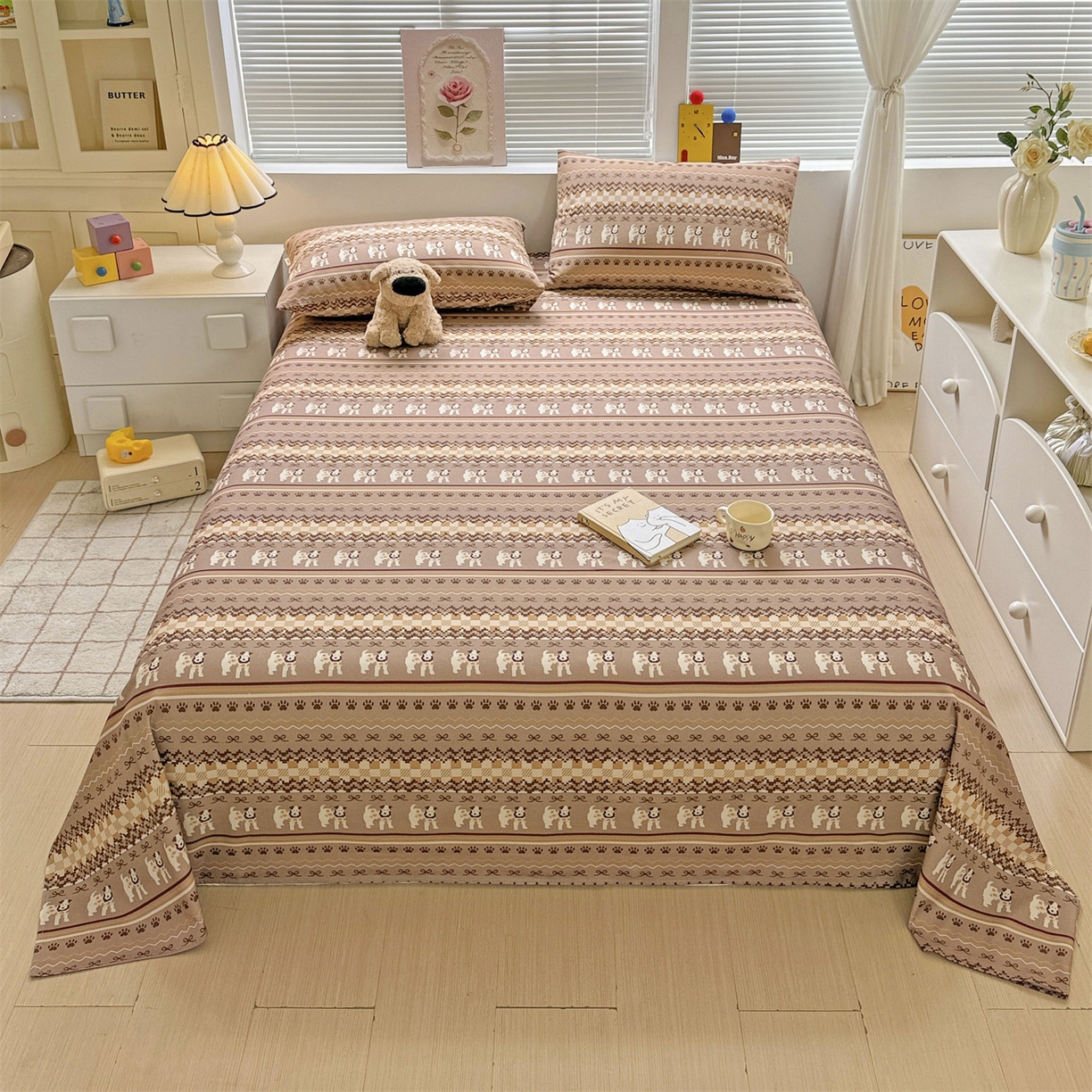 91家纺网 家纺一手货源 找家纺 名兮家居 2025秋冬新款100%全棉纯棉磨毛单床单 床单单件 蝴蝶结小狗-咖