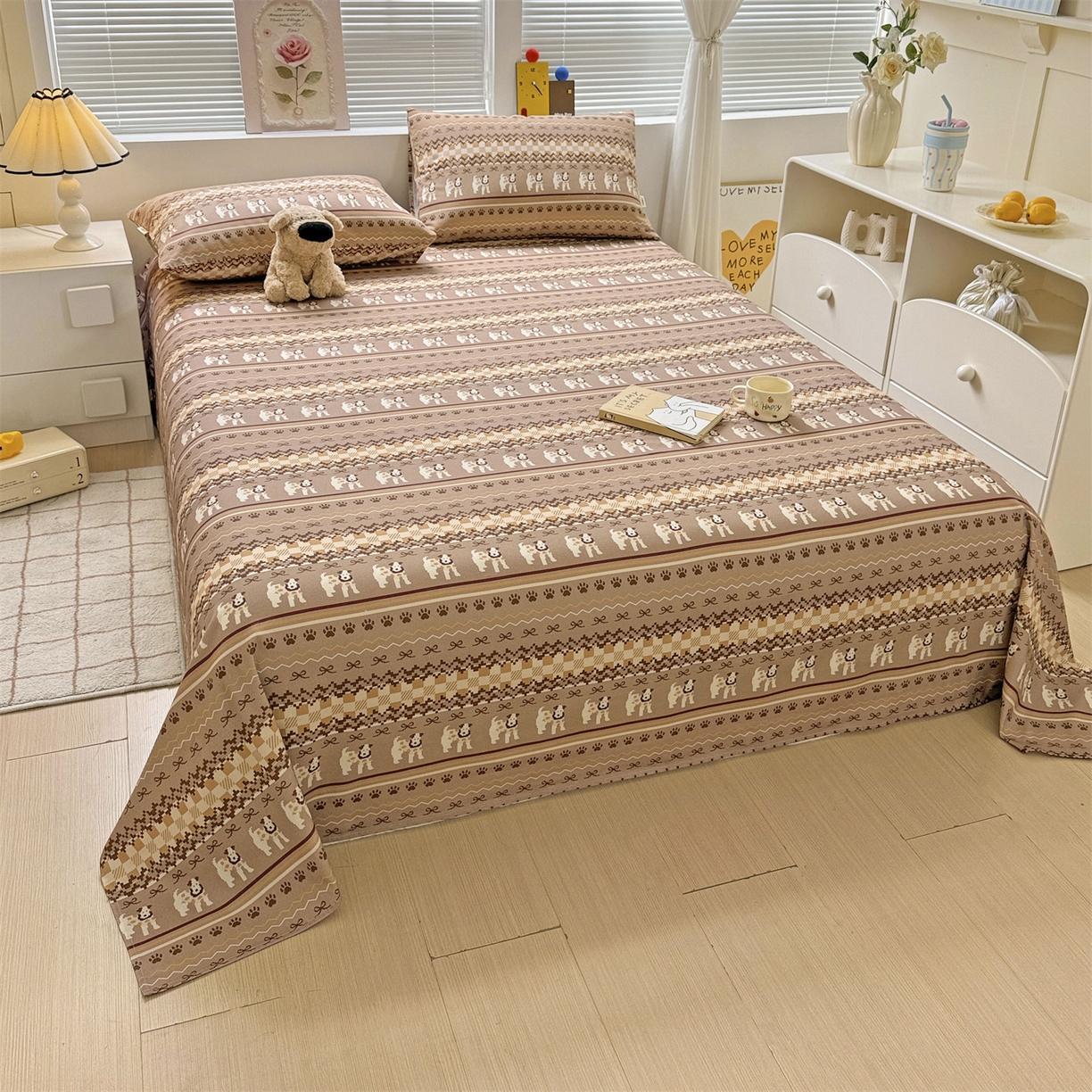 91家纺网 家纺一手货源 找家纺 名兮家居 2025秋冬新款100%全棉纯棉磨毛单床单 床单单件 蝴蝶结小狗-咖