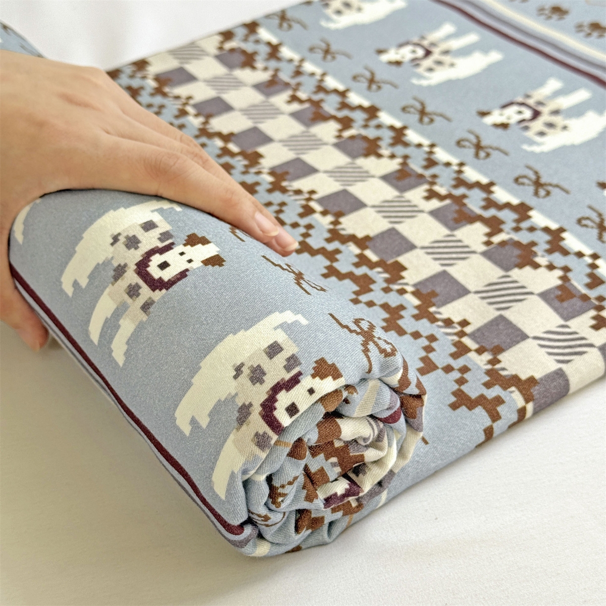 91家纺网 家纺一手货源 找家纺 名兮家居 2025秋冬新款100%全棉纯棉磨毛单床单 床单单件 蝴蝶结小狗-蓝