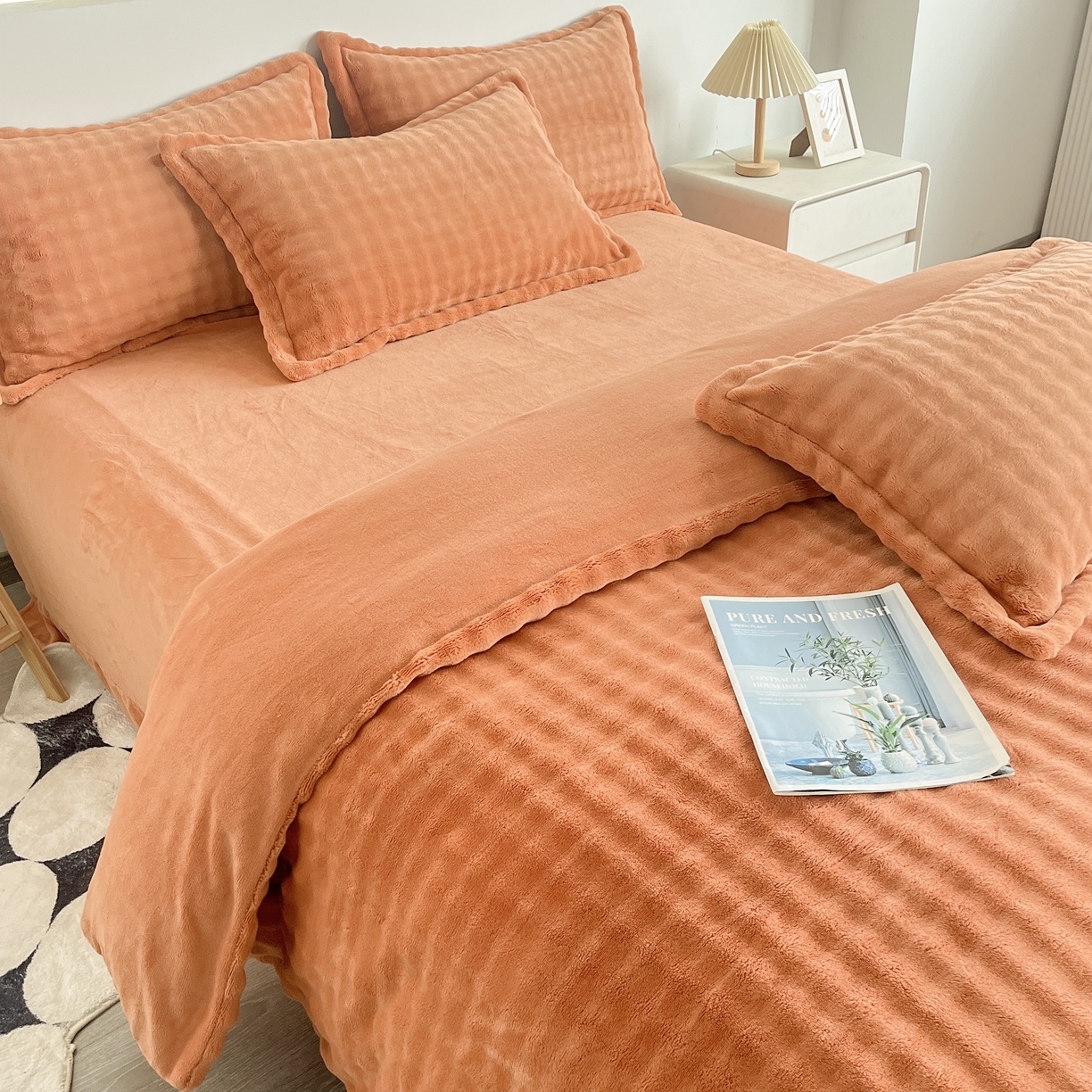 91家纺网 家纺一手货源 找家纺 2025新款全消光皮草绒纯色高克重 四件套——泡泡（赠送拎袋） 橘色