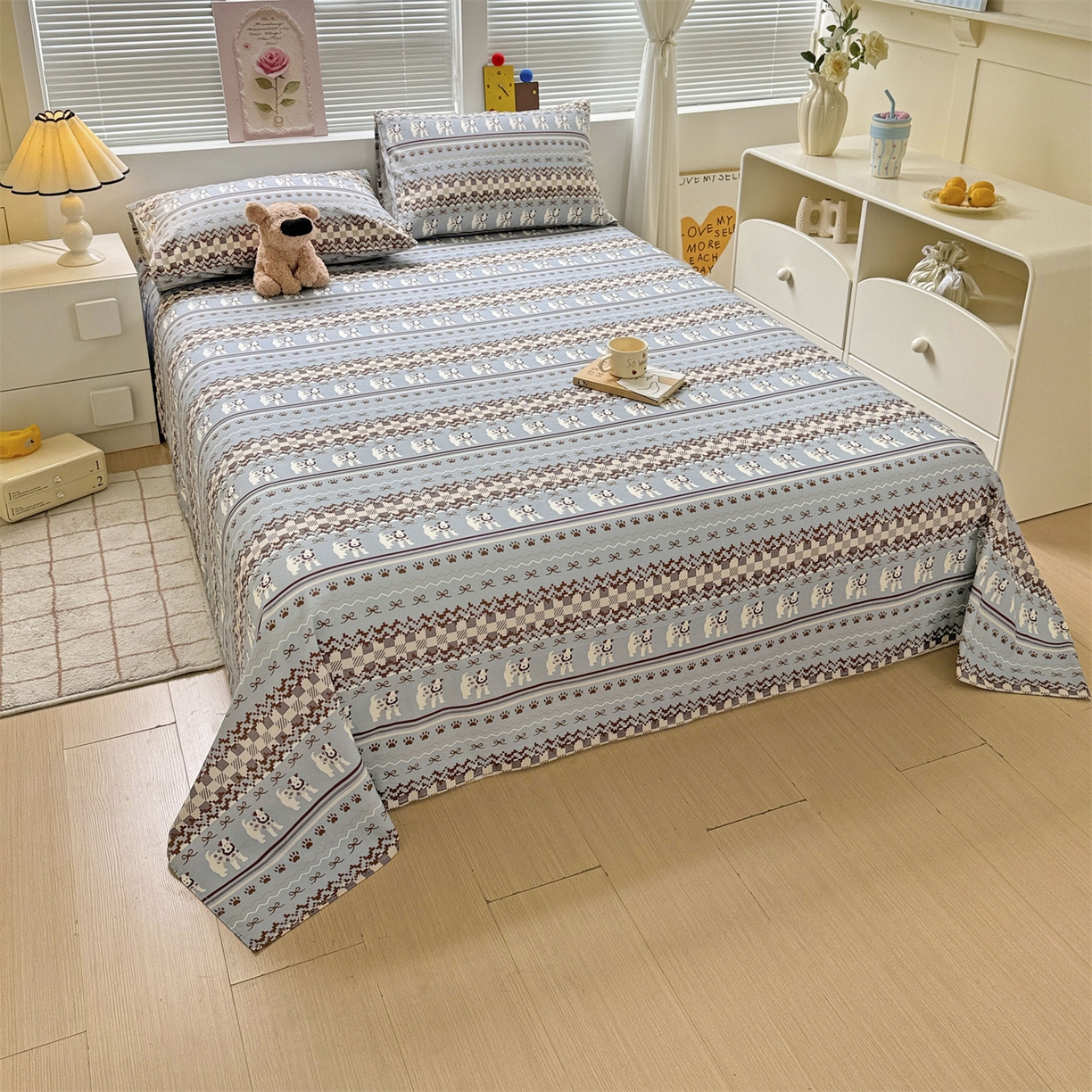 91家纺网 家纺一手货源 找家纺 名兮家居 2025秋冬新款100%全棉纯棉磨毛单床单 床单单件 蝴蝶结小狗-蓝