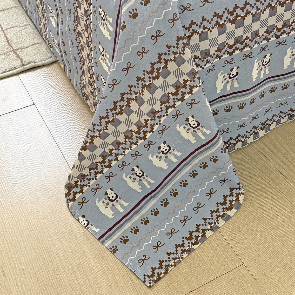 91家纺网 家纺一手货源 找家纺 名兮家居 2025秋冬新款100%全棉纯棉磨毛单床单 床单单件 蝴蝶结小狗-蓝