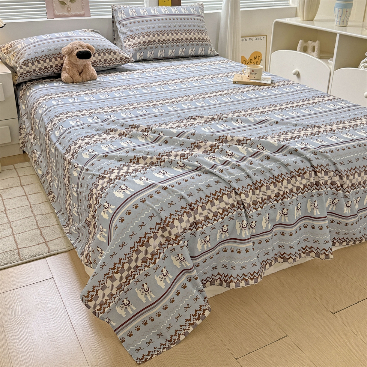 91家纺网 家纺一手货源 找家纺 名兮家居 2025秋冬新款100%全棉纯棉磨毛单床单 床单单件 蝴蝶结小狗-蓝