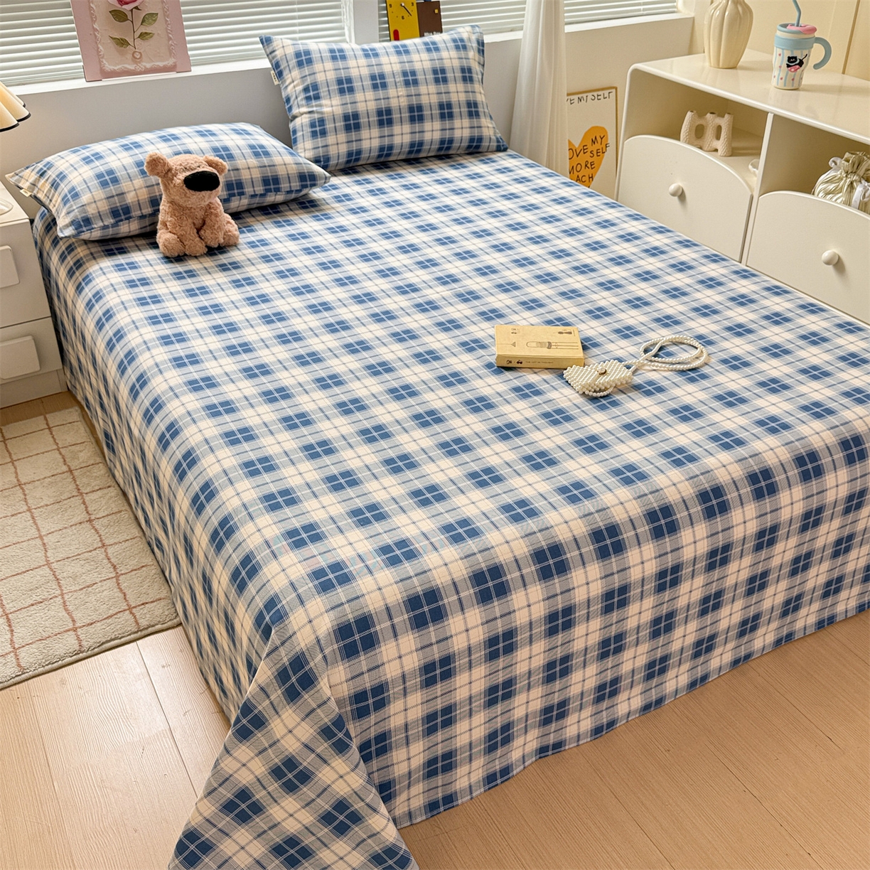 91家纺网 家纺一手货源 找家纺 名兮家居 2025秋冬新款100%全棉纯棉磨毛单床单 床单单件 蓝白格语