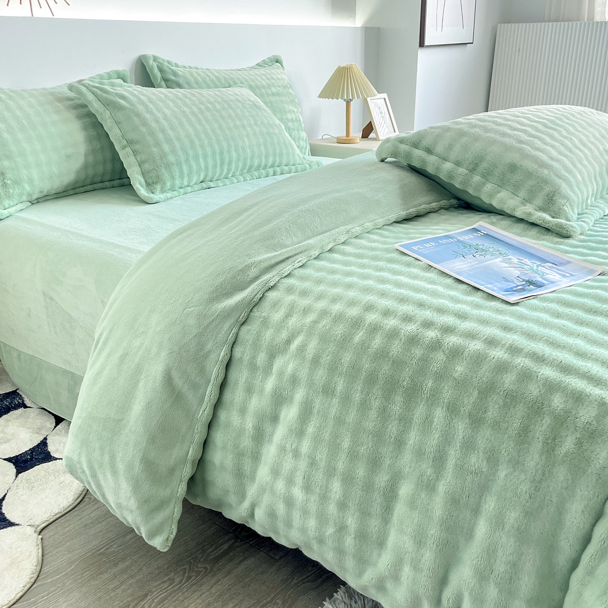 91家纺网 家纺一手货源 找家纺 2025新款全消光皮草绒纯色高克重 四件套——泡泡（赠送拎袋） 抹茶绿