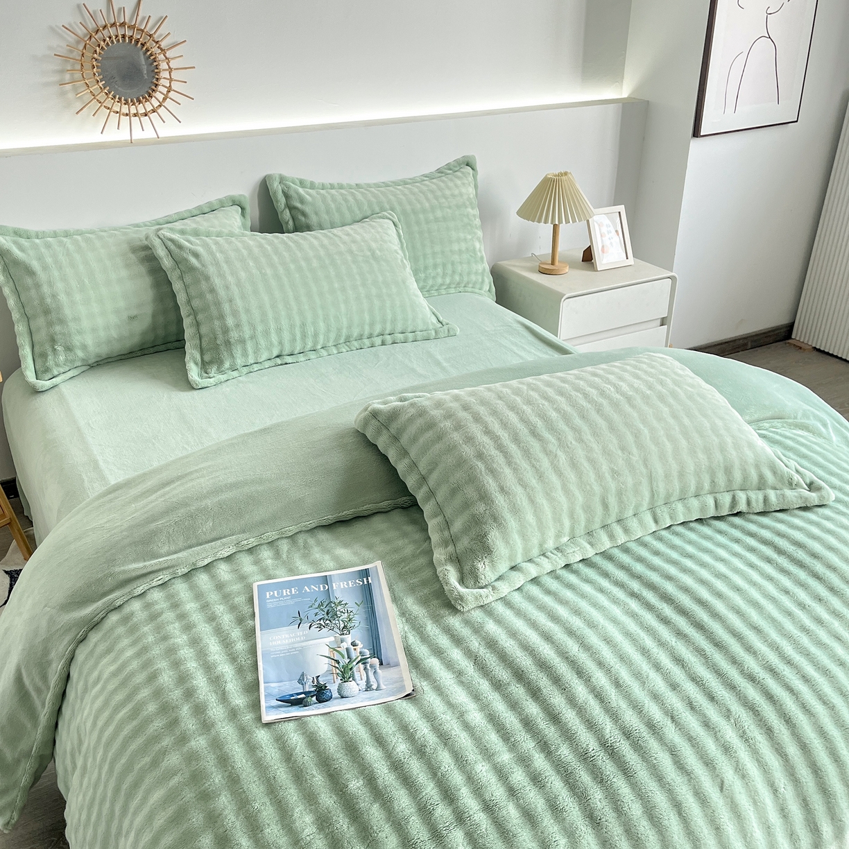 91家纺网 家纺一手货源 找家纺 2025新款全消光皮草绒纯色高克重 四件套——泡泡（赠送拎袋） 抹茶绿