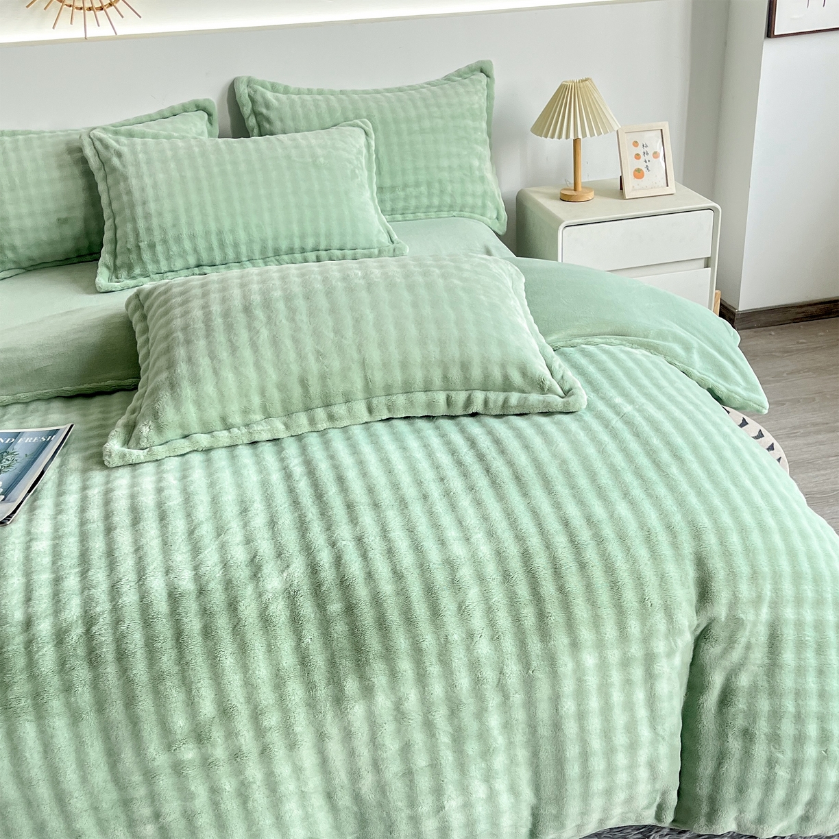 91家纺网 家纺一手货源 找家纺 2025新款全消光皮草绒纯色高克重 四件套——泡泡（赠送拎袋） 抹茶绿
