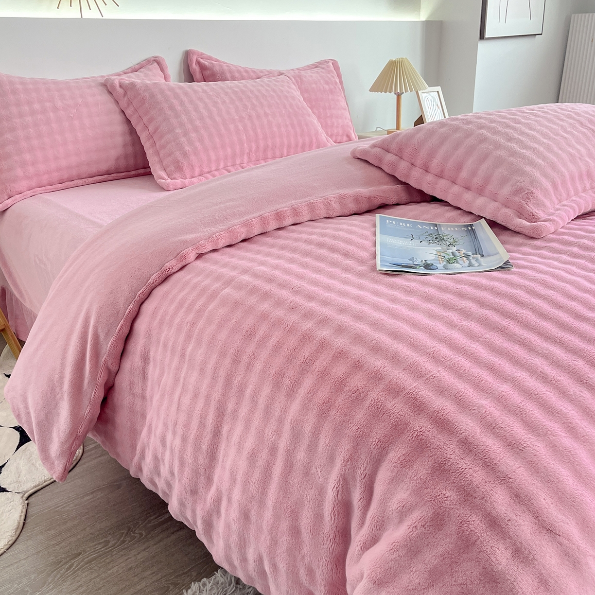 91家纺网 家纺一手货源 找家纺 2025新款全消光皮草绒纯色高克重 四件套——泡泡（赠送拎袋） 仙女粉