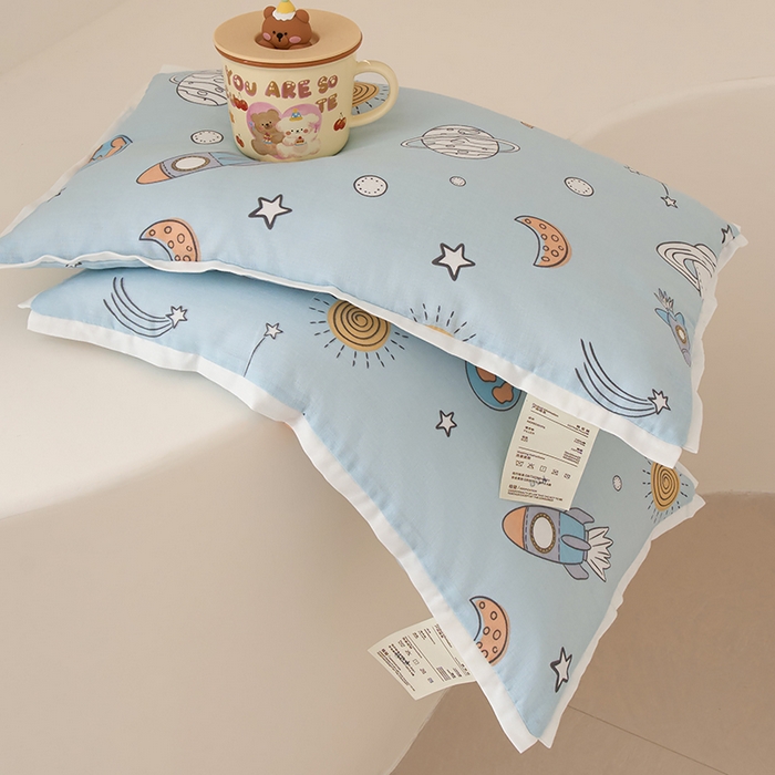 91家纺网 家纺一手货源 找家纺 鼎晟纺 2025新款里棉外棉卡通儿童枕头枕芯 蓝色星空