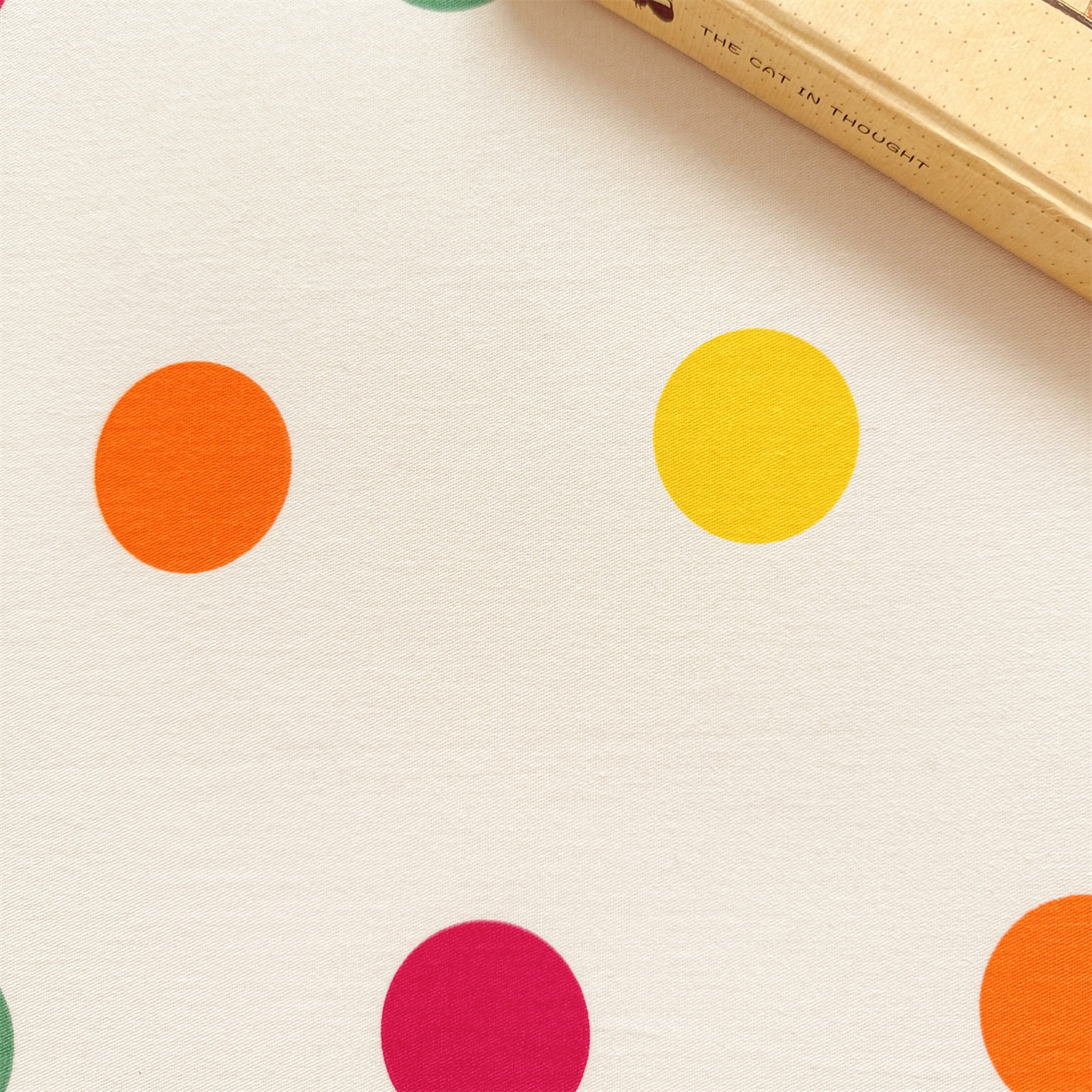 91家纺网 家纺一手货源 找家纺 名兮家居 2025秋冬新款100%全棉纯棉磨毛单床单 床单单件 柔色圆点