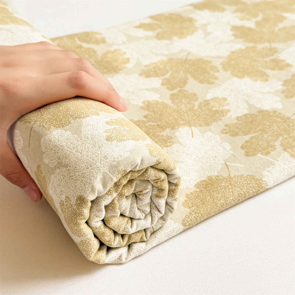 91家纺网 家纺一手货源 找家纺 名兮家居 2025秋冬新款100%全棉纯棉磨毛单床单 床单单件 一叶知秋