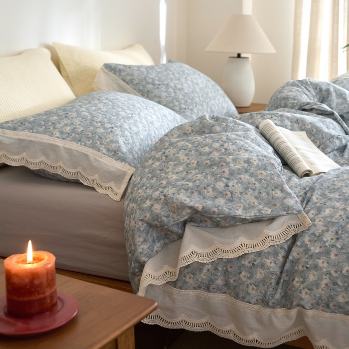 91家纺网 家纺一手货源 找家纺 大彩家居 2025新款全棉纯棉水洗磨毛四件套 浅蓝繁花