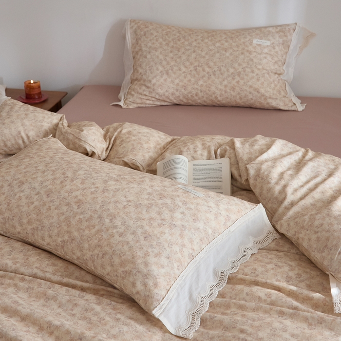 91家纺网 家纺一手货源 找家纺 大彩家居 2025新款全棉纯棉水洗磨毛四件套 暖棕碎花