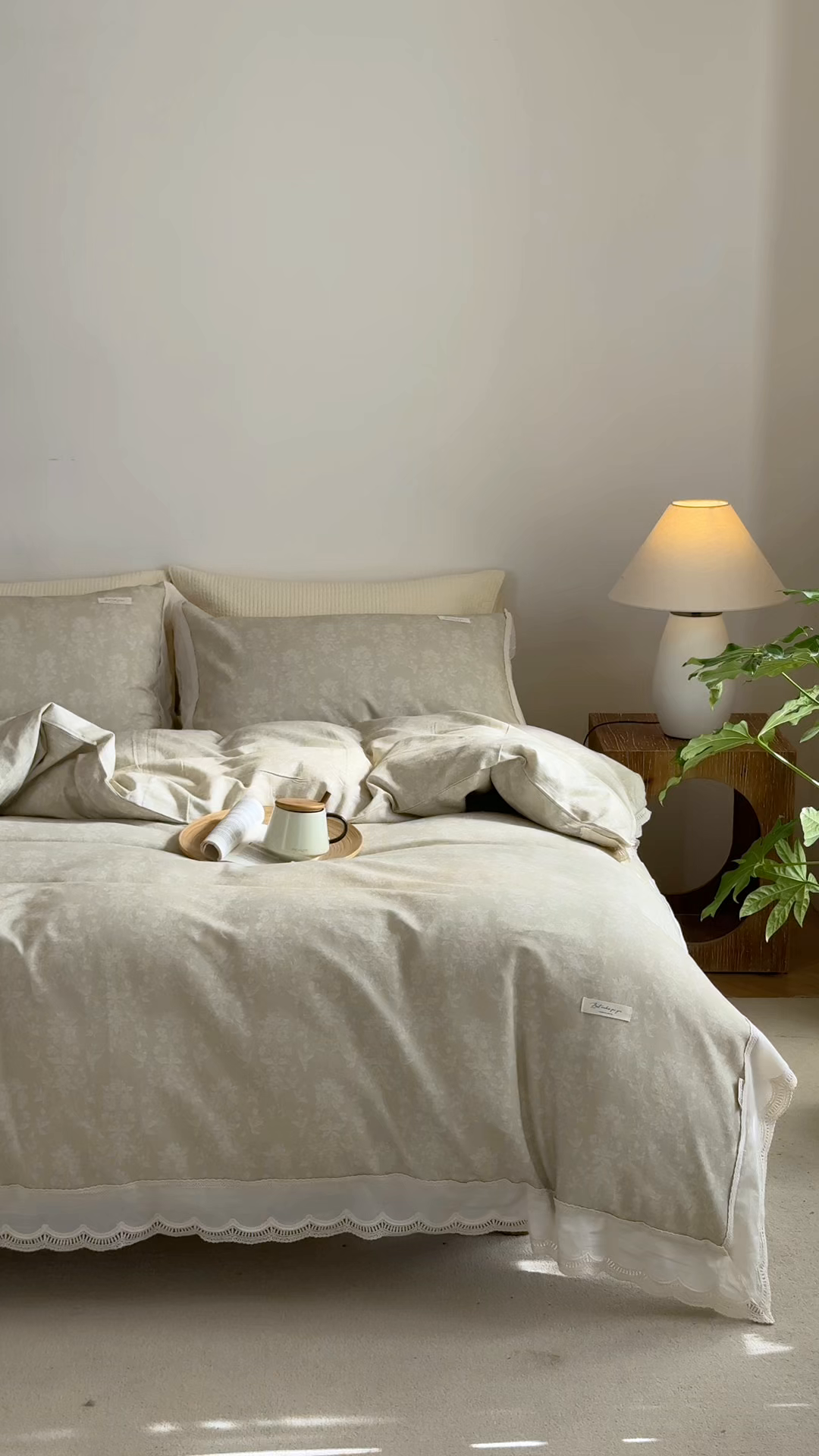 91家纺网 家纺一手货源 找家纺 大彩家居 2025新款全棉纯棉水洗磨毛四件套 米雾花影