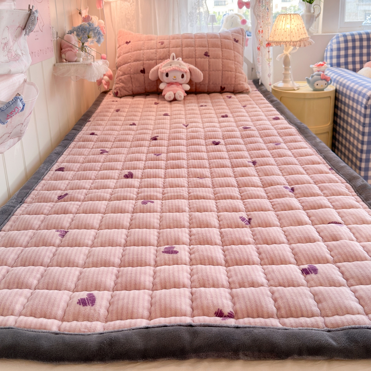 91家纺网 家纺一手货源 找家纺 （总）韩巢家纺 冬季高低床2025款牛奶绒水晶边床垫床护垫学生床褥子宿舍寝室床褥铺底