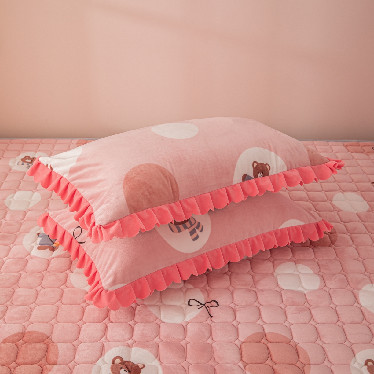 91家纺网 家纺一手货源 找家纺 手艺人家纺 2025新款宝宝绒新格子垫子 DT02