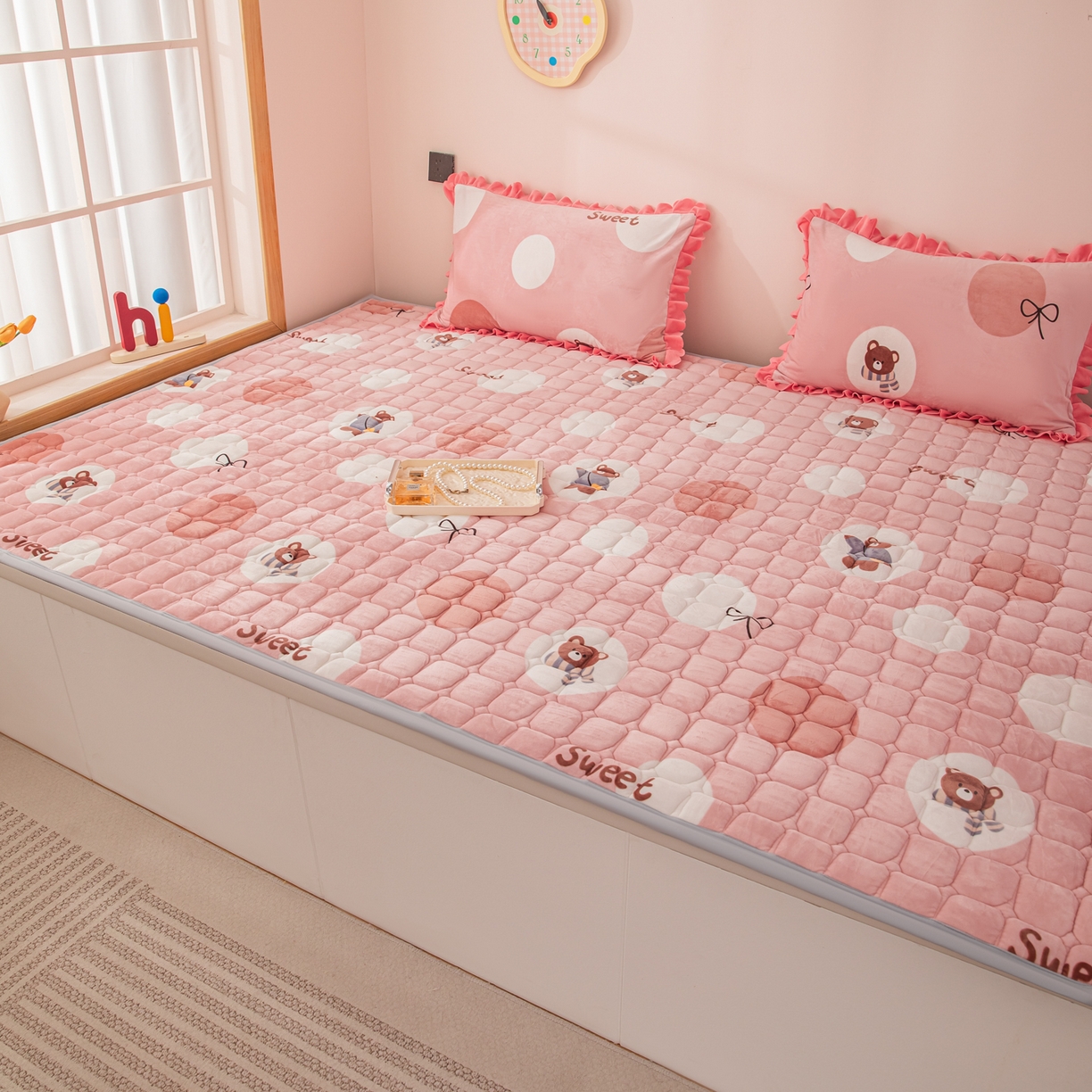 91家纺网 家纺一手货源 找家纺 手艺人家纺 2025新款宝宝绒新格子垫子 DT02