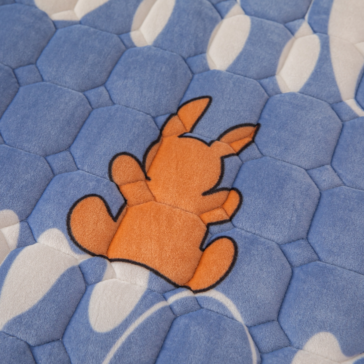 91家纺网 家纺一手货源 找家纺 手艺人家纺 2025新款宝宝绒新格子垫子 DT06