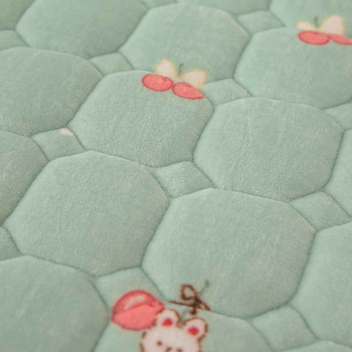 91家纺网 家纺一手货源 找家纺 手艺人家纺 2025新款宝宝绒新格子垫子 DT10