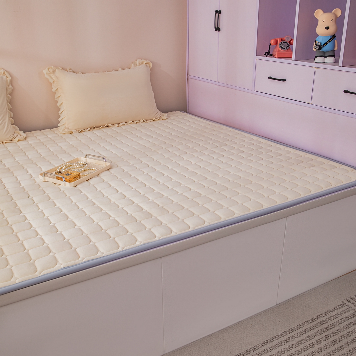 91家纺网 家纺一手货源 找家纺 手艺人家纺 2025新款宝宝绒新格子垫子 DT13