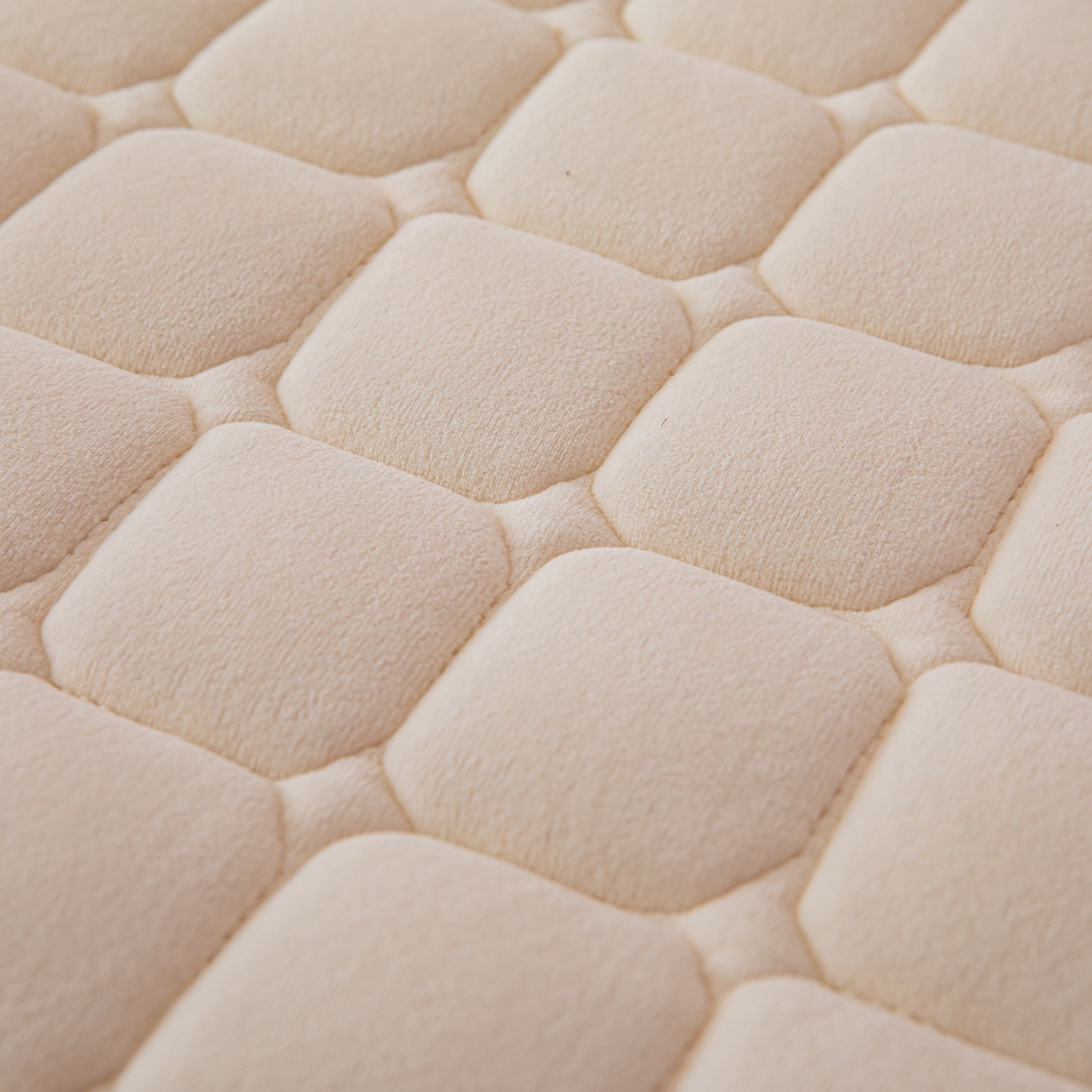 91家纺网 家纺一手货源 找家纺 手艺人家纺 2025新款宝宝绒新格子垫子 DT13