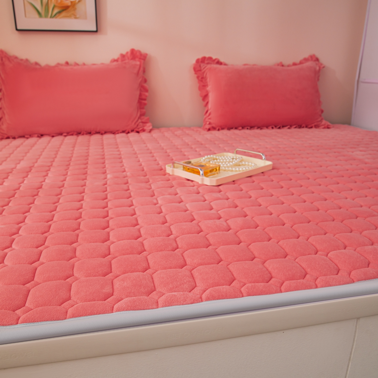 91家纺网 家纺一手货源 找家纺 手艺人家纺 2025新款宝宝绒新格子垫子 DT15