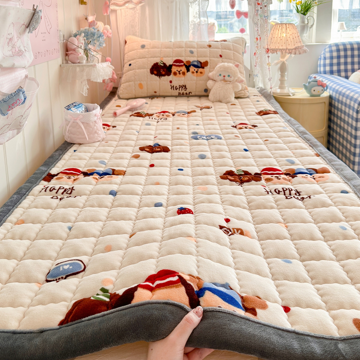 91家纺网 家纺一手货源 找家纺 （总）韩巢家纺 冬季高低床2025款牛奶绒水晶边床垫床护垫学生床褥子宿舍寝室床褥铺底