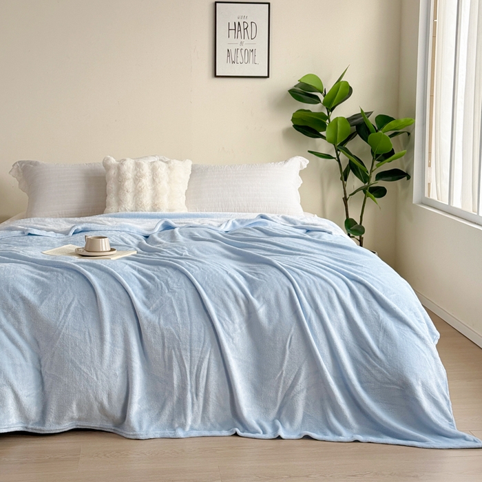 91家纺网 家纺一手货源 找家纺 （总）卡琪曼 2025新款素色法兰绒毛毯毯子