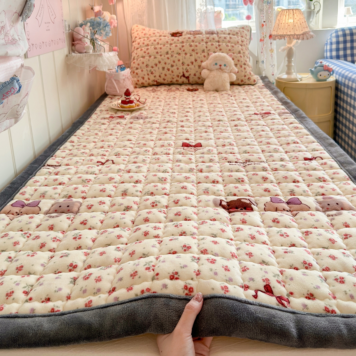 韩巢家纺 冬季高低床2025款牛奶绒水晶边床垫床护垫学生床褥子宿舍寝室床褥铺底 水晶边-动物乐园