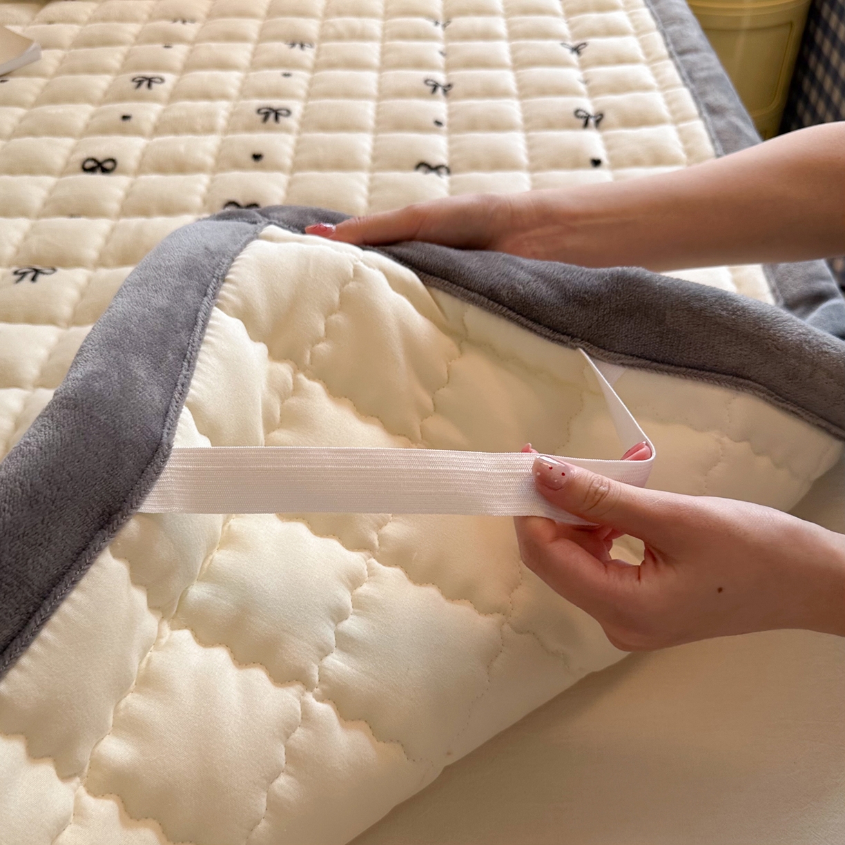 91家纺网 家纺一手货源 找家纺 韩巢家纺 冬季高低床2025款牛奶绒水晶边床垫床护垫学生床褥子宿舍寝室床褥铺底 水晶边-蝴蝶结